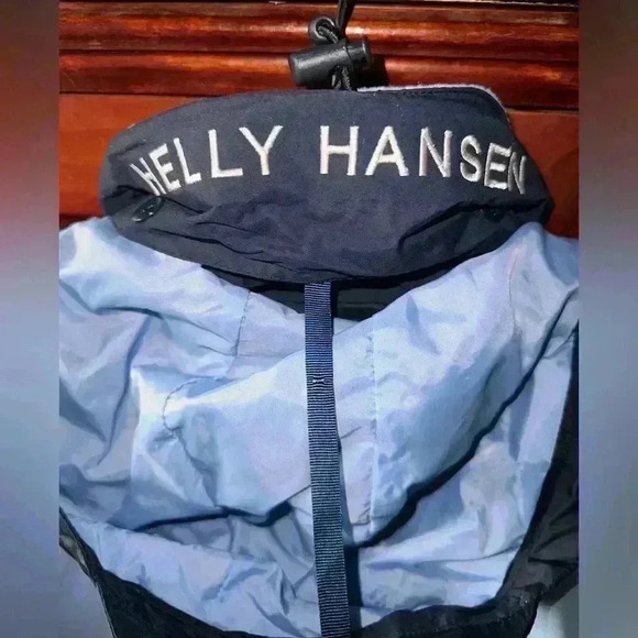 Helly Hansen medium Helly Tech ski/snowboard jacket.Light blue, navy white. - Picture 3 of 16